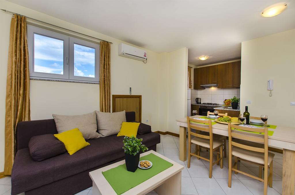 Apartments Glavan 普利拉卡 客房 照片