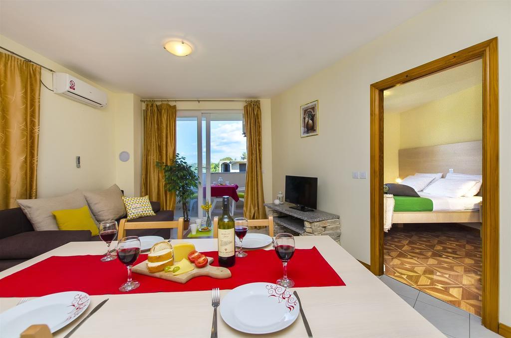Apartments Glavan 普利拉卡 客房 照片