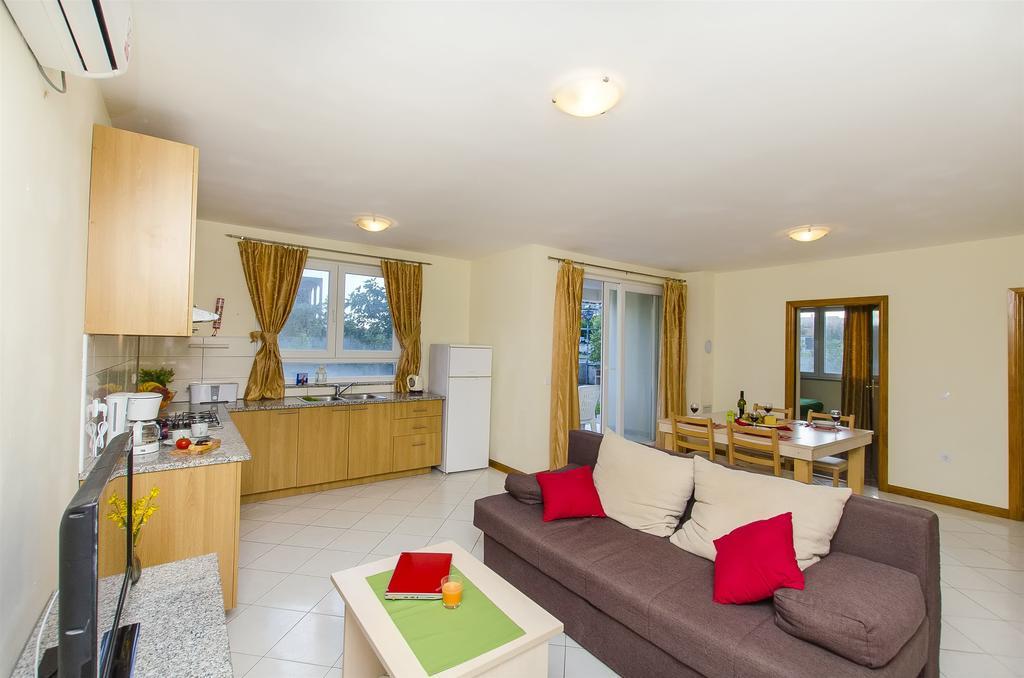 Apartments Glavan 普利拉卡 客房 照片